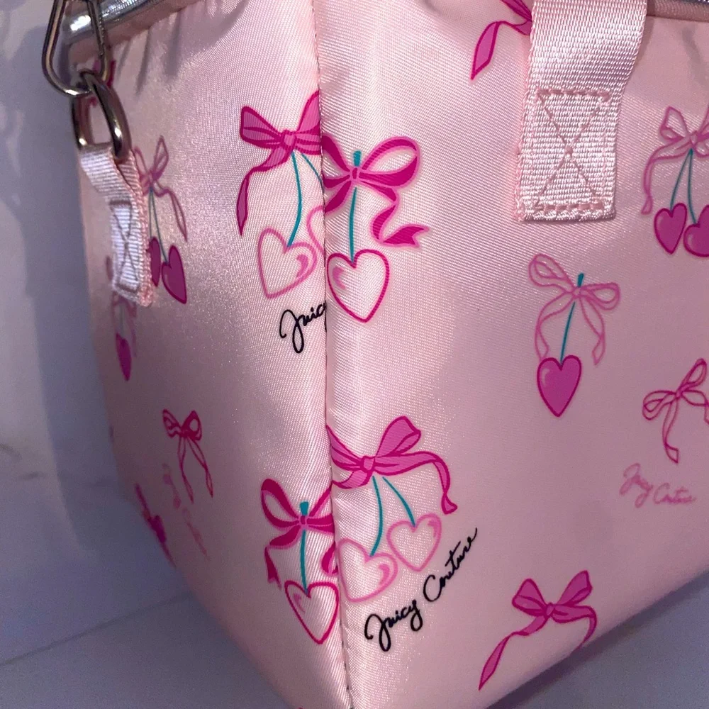 🎀🍒🩷NEW Juicy Couture Insulated Cooler Bag/ Lunch Box pink cherry Bows Hearts - Picture 2 of 10